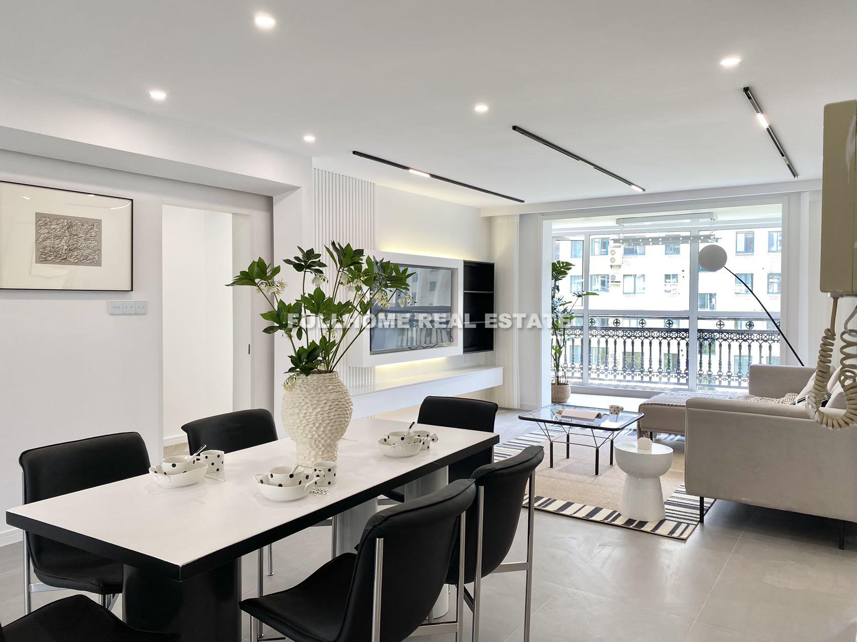 Jinse Gangwan Apartment - 3 bedroom apartment in Shanghai, Downtown, Downtown
