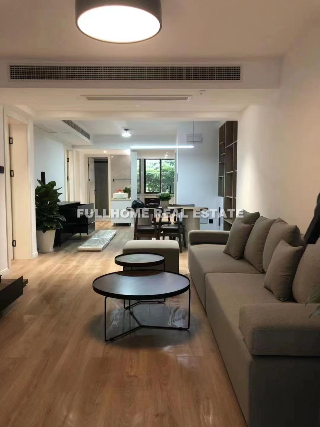 Dong Hai Garden - 3 bedroom apartment in Shanghai, Jing An, Downtown