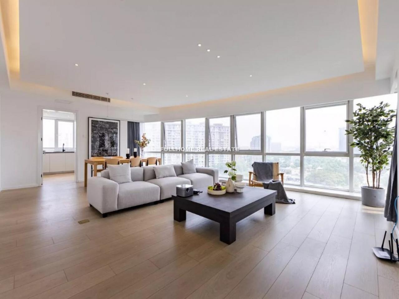 Upper East Side - 4 bedroom apartment in Beijing, Lido