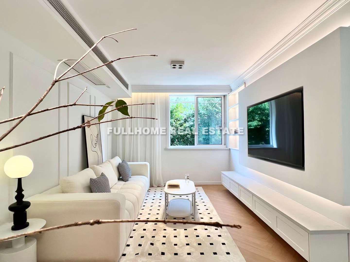 Same compound: Caoxi Apartment, 1 bedrooms in Shanghai