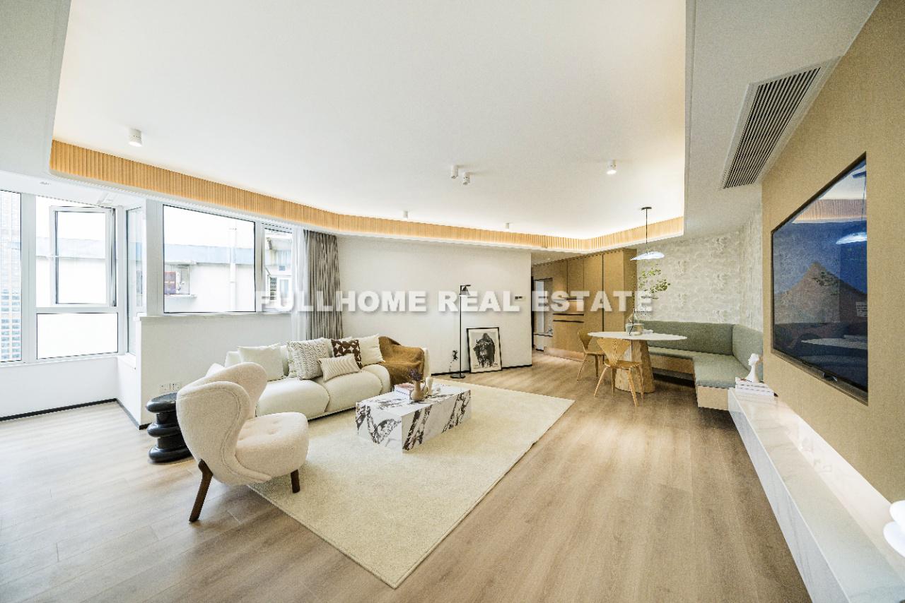 Same compound: Shenyin Development Building, 3 bedrooms in Shanghai