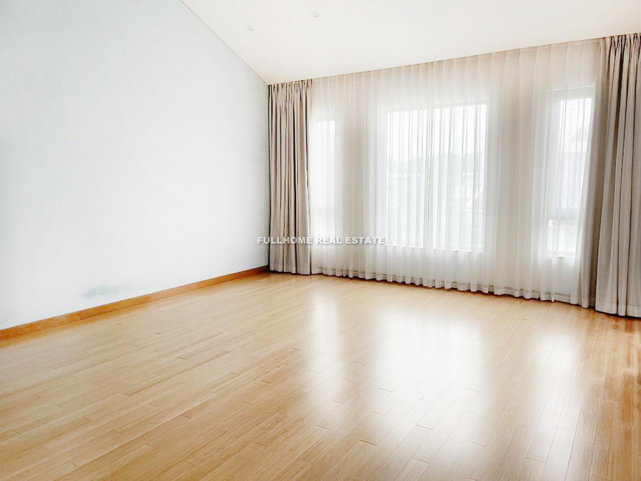 Similar property: Yosemite, 4 bedrooms, 600 sqm in Beijing