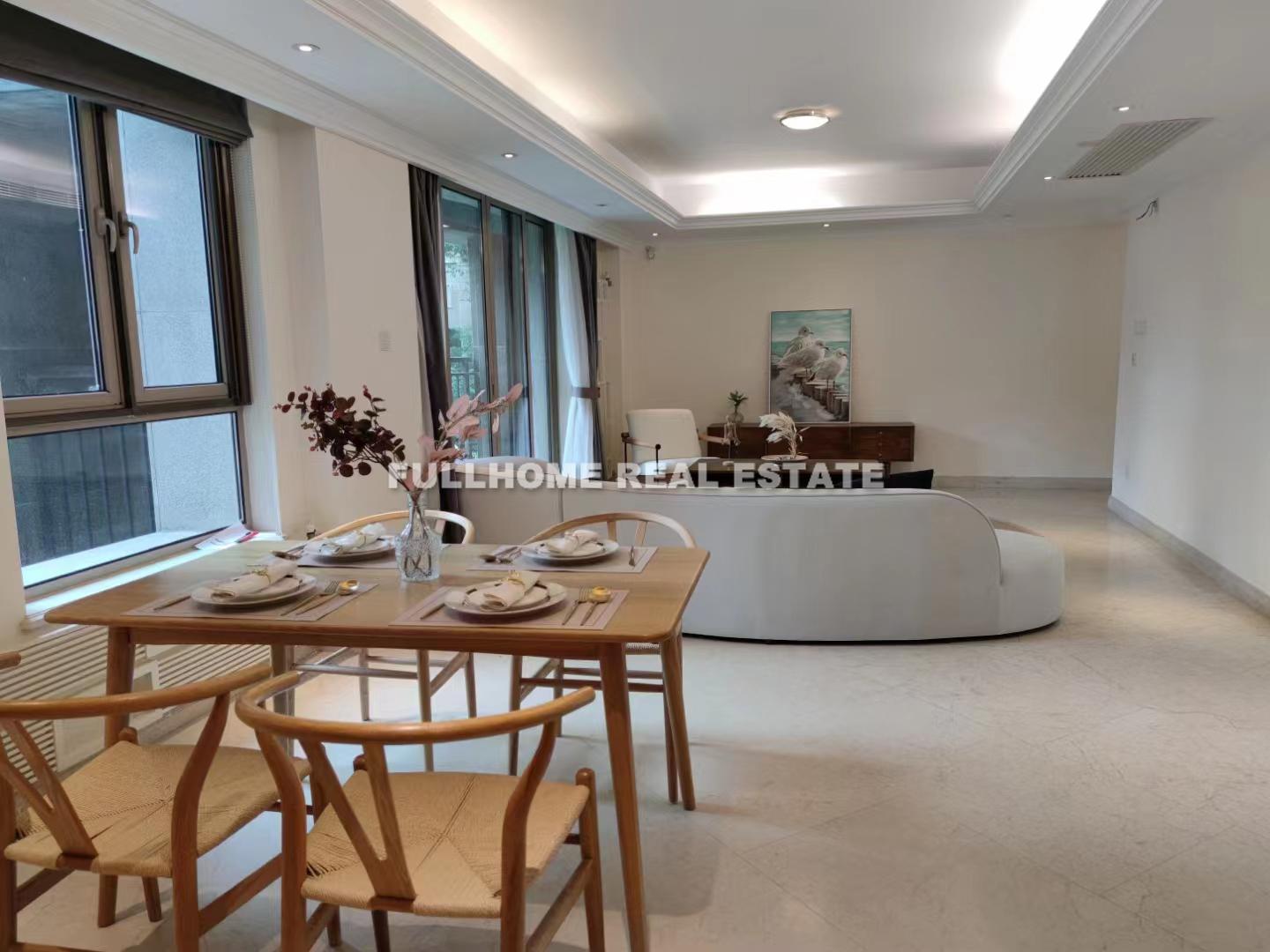 Seasons Villa - 3 bedroom apartment in Shanghai, Century Park and Lianyang, Pudong