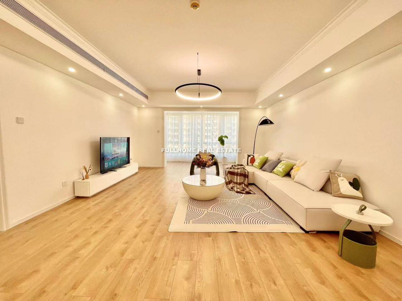Global Trade Mansion - 3 bedroom apartment in Beijing, CBD