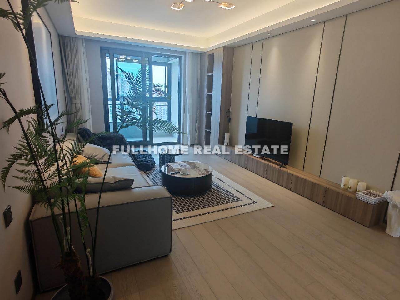 Rainbow New City - 4 bedroom apartment in Shanghai, Hongko and Yangpu, Downtown