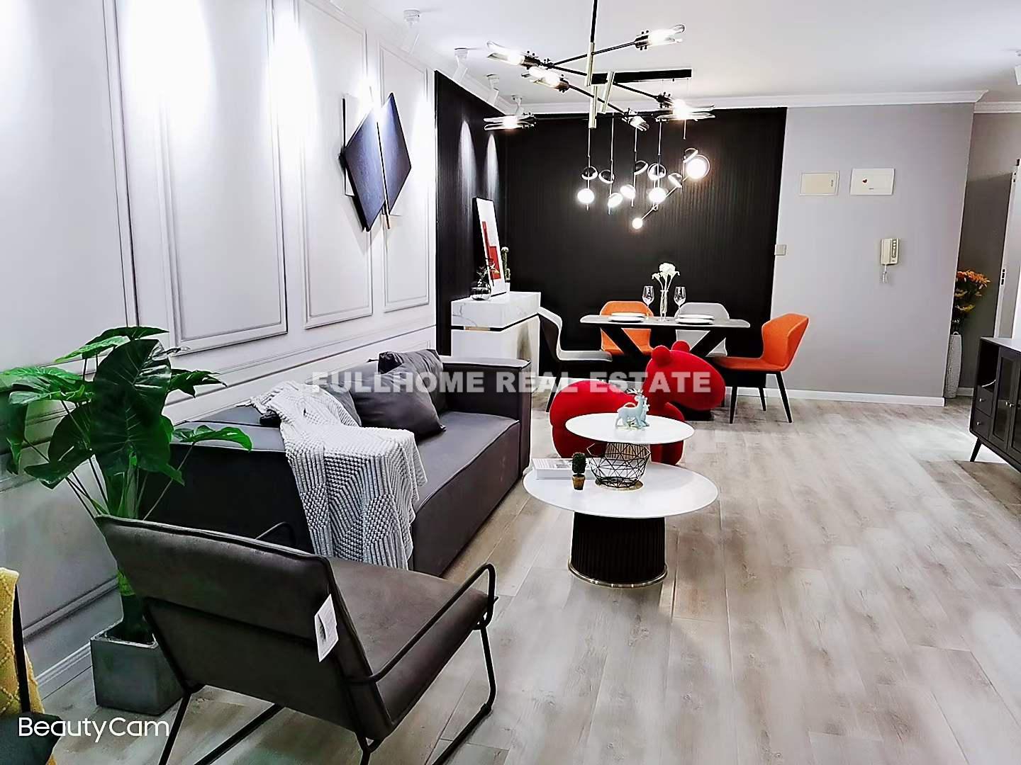 Zhong Yuan Liang Wan Cheng - 2 bedroom apartment in Shanghai, Putuo, Downtown