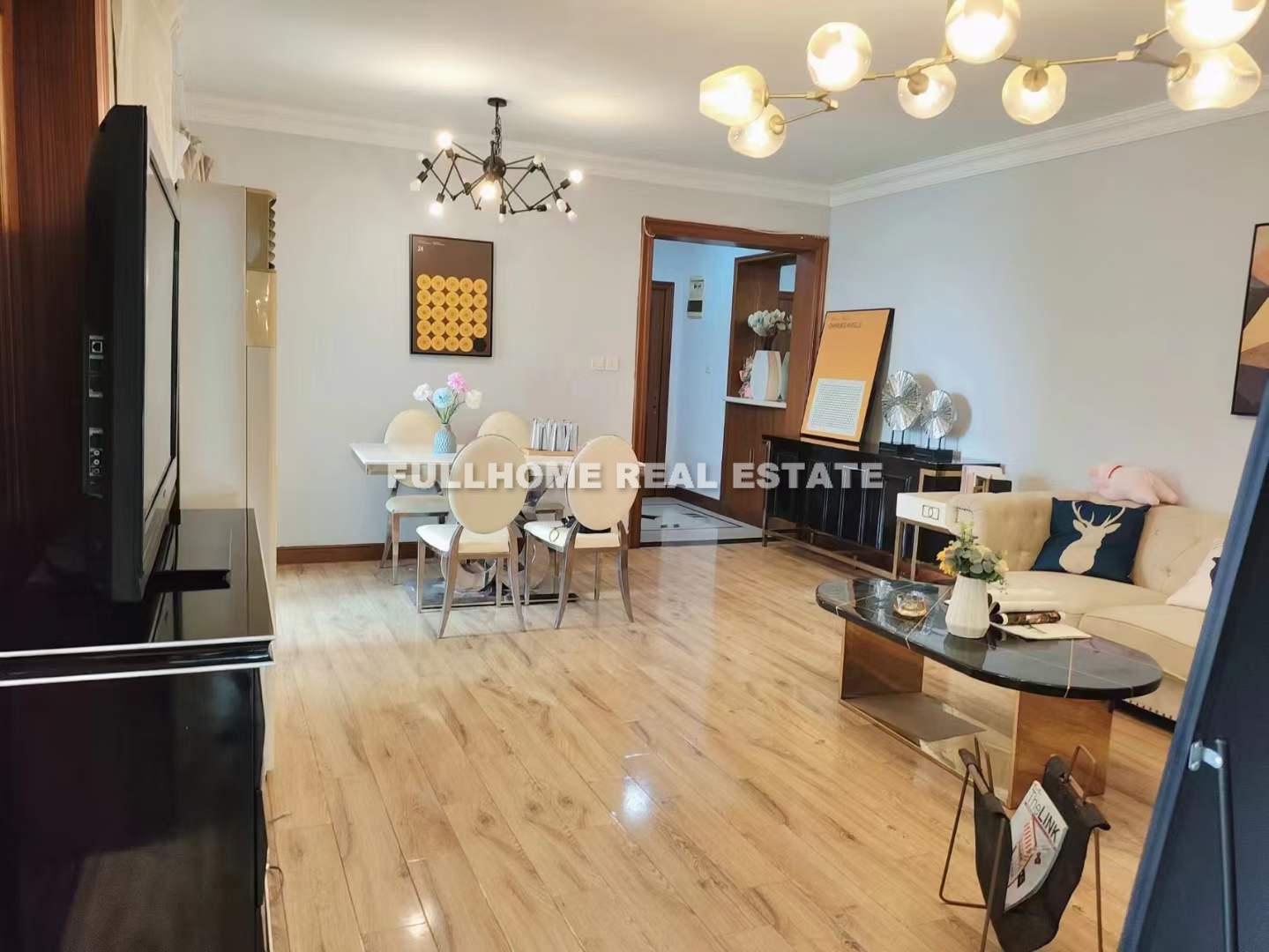 Same compound: Qiuyue Fengshe, 2 bedrooms in Shanghai