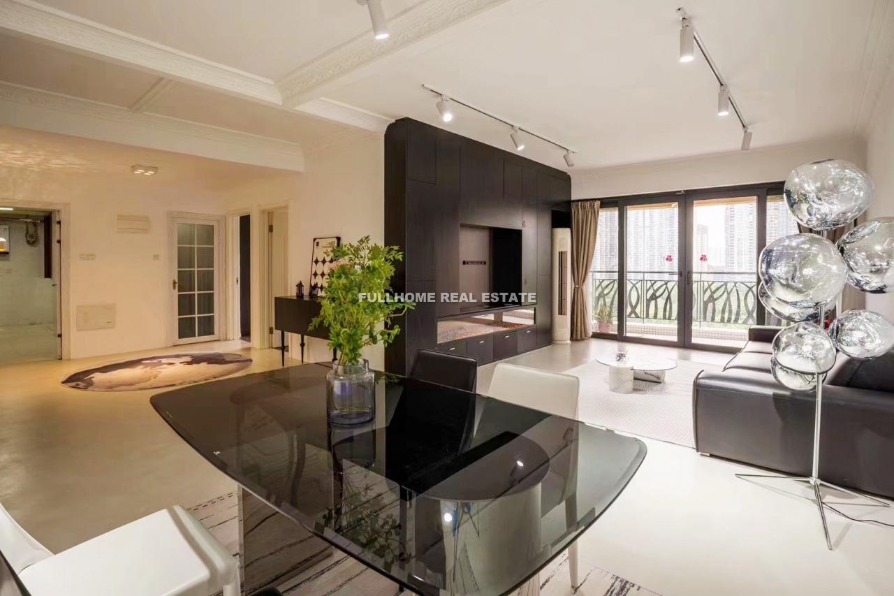 Same compound: Central Park View, 2 bedrooms in Guangzhou