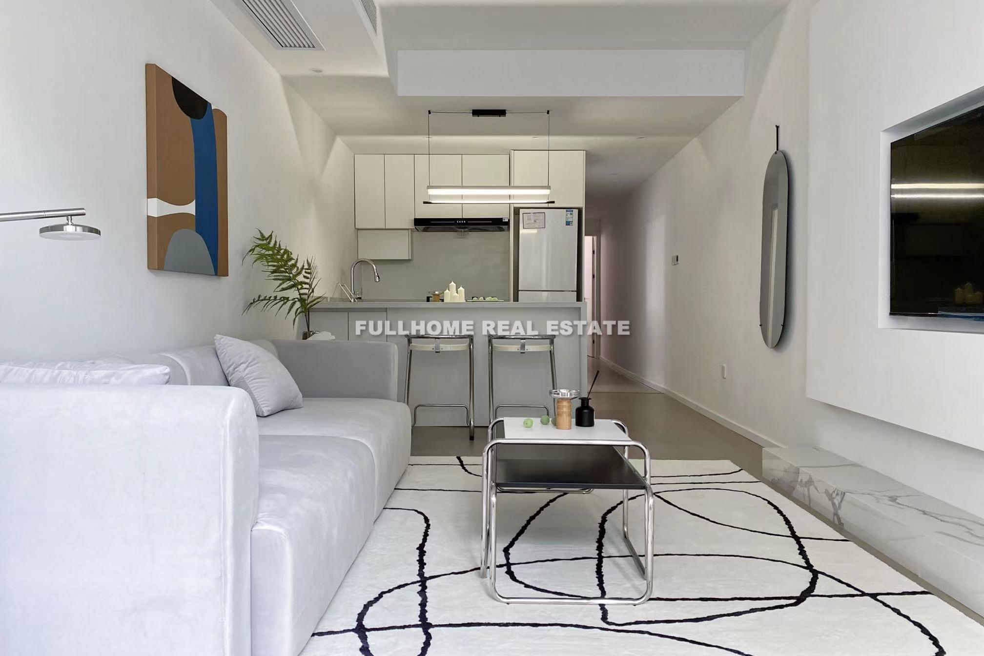 Same compound: Xiang Hua Qiao Apartment, 1 bedrooms in Shanghai