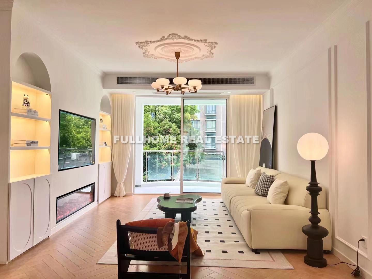 Jiuhua Jiayuan - 3 bedroom apartment in Shanghai, Downtown, Downtown