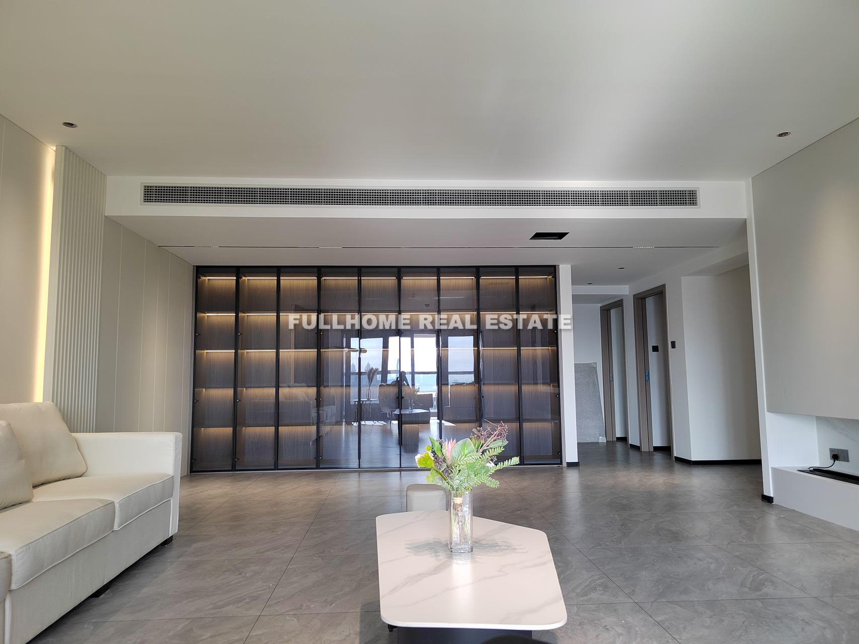 Similar property: Shimao Riviera Garden, 3 bedrooms, 340 sqm in Shanghai