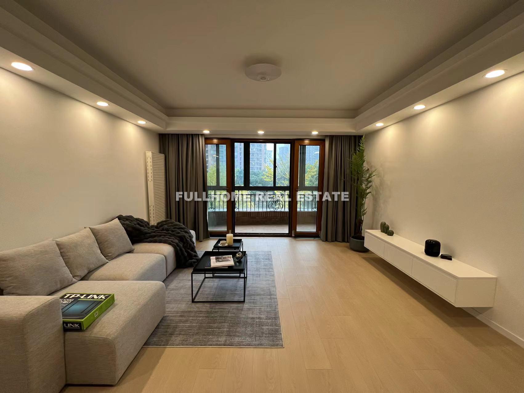 Gubei International Plaza - 3 bedroom apartment in Shanghai, Gubei, Hongqiao