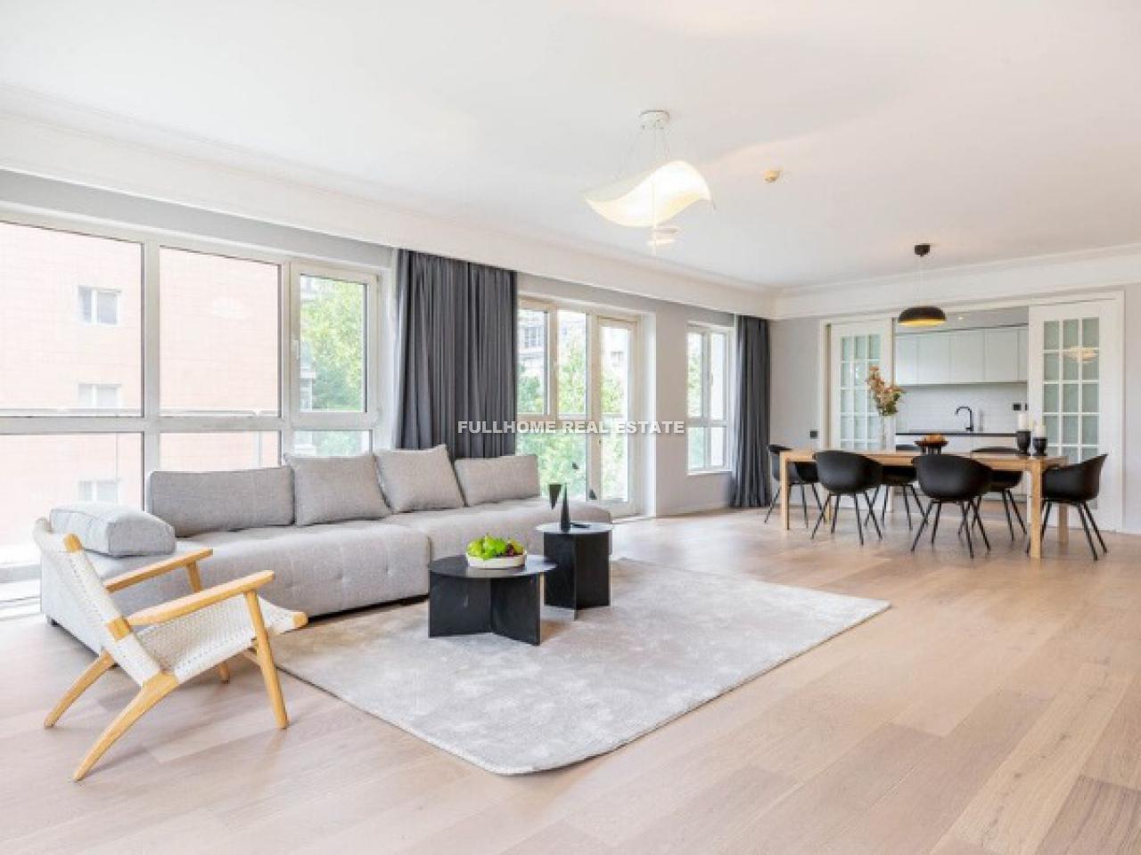 Upper East Side - 4 bedroom apartment in Beijing, Lido