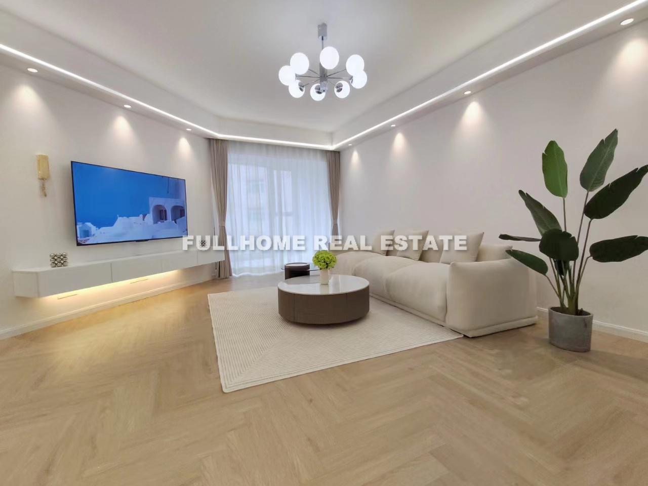 Same compound: Miramar Apartments, 3 bedrooms in Shanghai