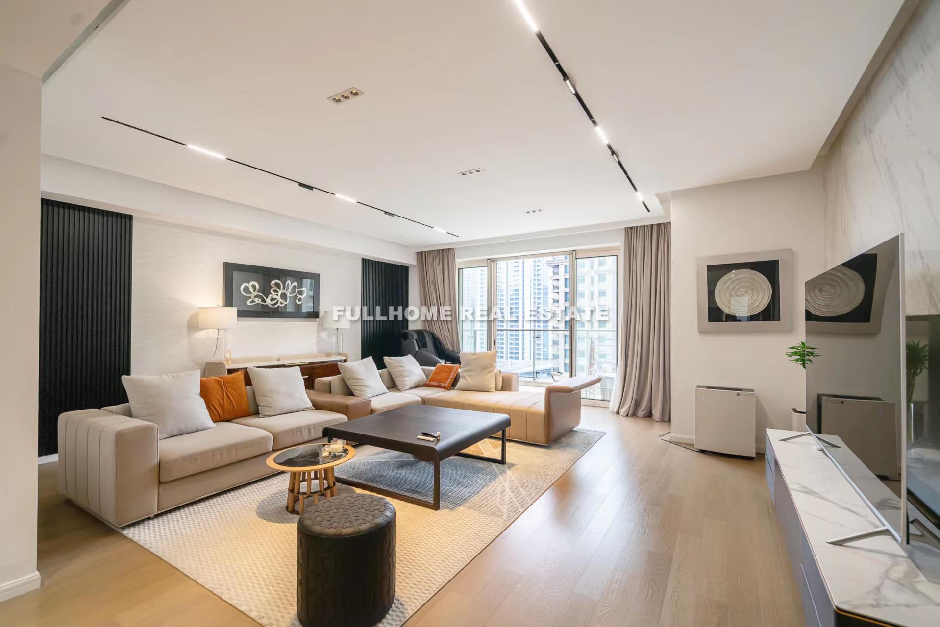 Similar property: JinLin TianDi, 3 bedrooms, 273 sqm in Shanghai