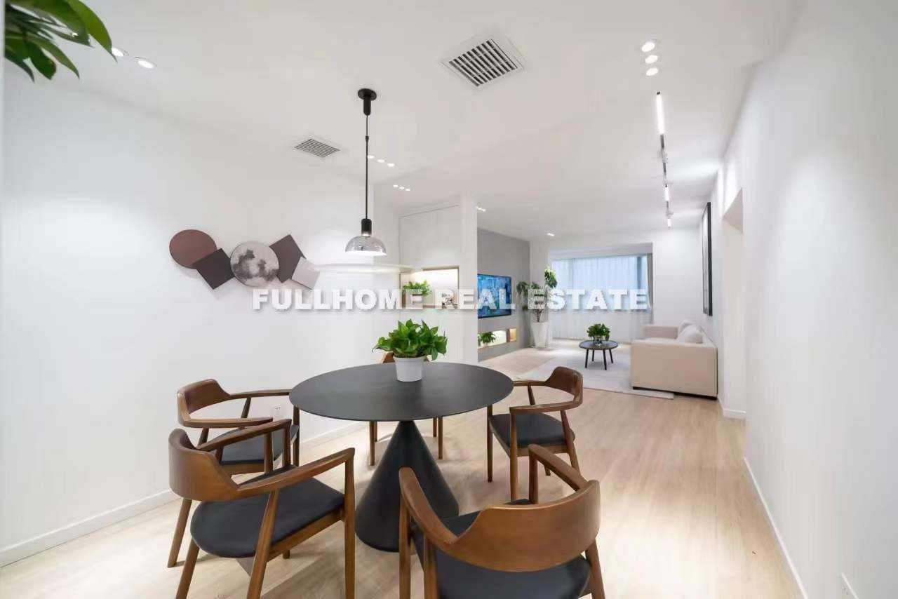 Xin Du Garden - 4 bedroom apartment in Shanghai, Downtown, Downtown