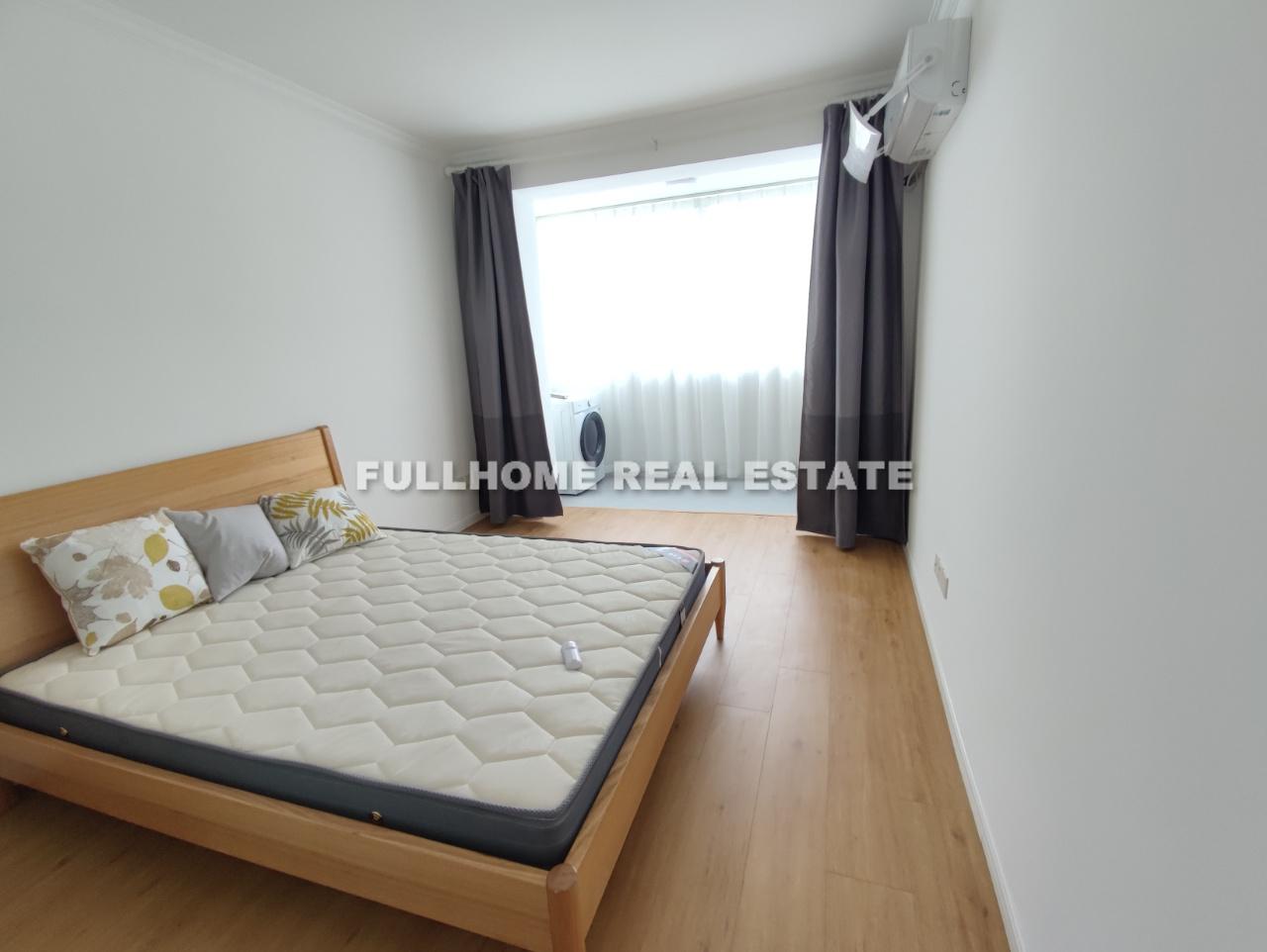Same compound: Hai Guan Er Cun, 2 bedrooms in Shanghai