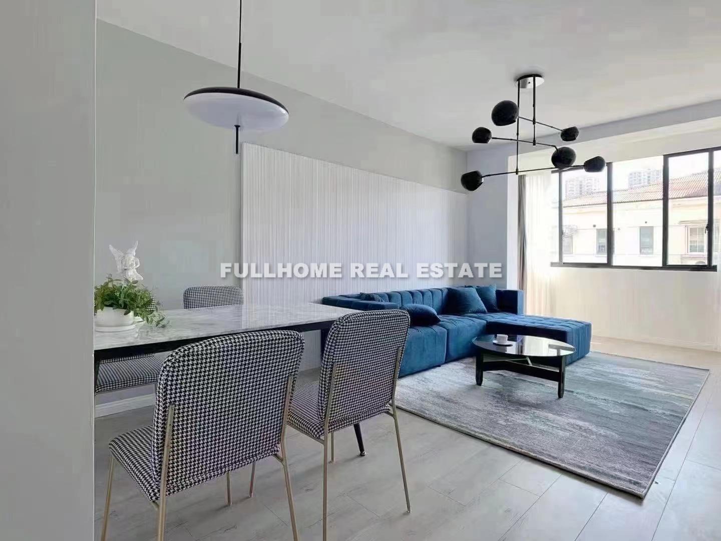 Same compound: Lane 200-500 Zhenning Road Old House, 1 bedrooms in Shanghai