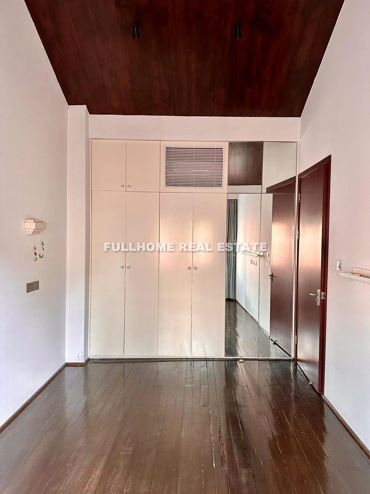 Lane 1-1200 Huashan Road Old House - Interior view 3, Shanghai rental property