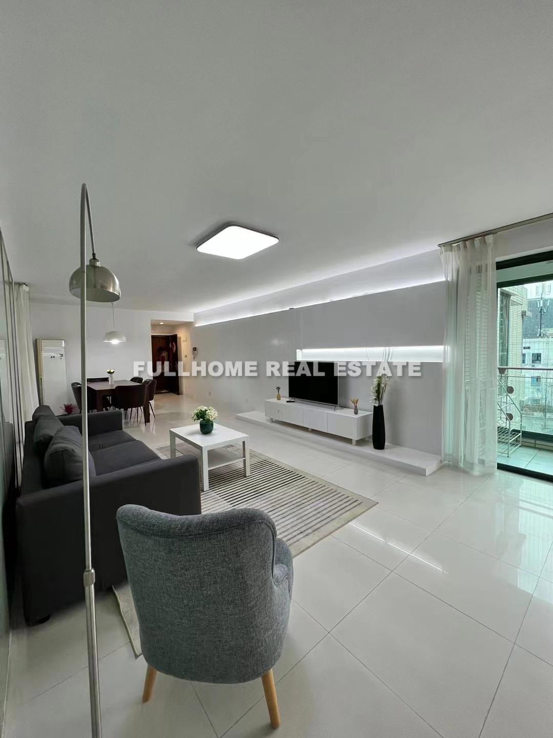 Oriental Manhattan - 3 bedroom apartment in Shanghai, Xujiahui, Downtown