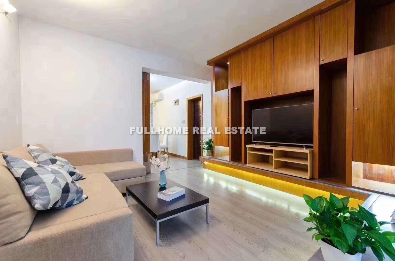 Same compound: Lane 101-300 Yueyang Road Old House, 1 bedrooms in Shanghai