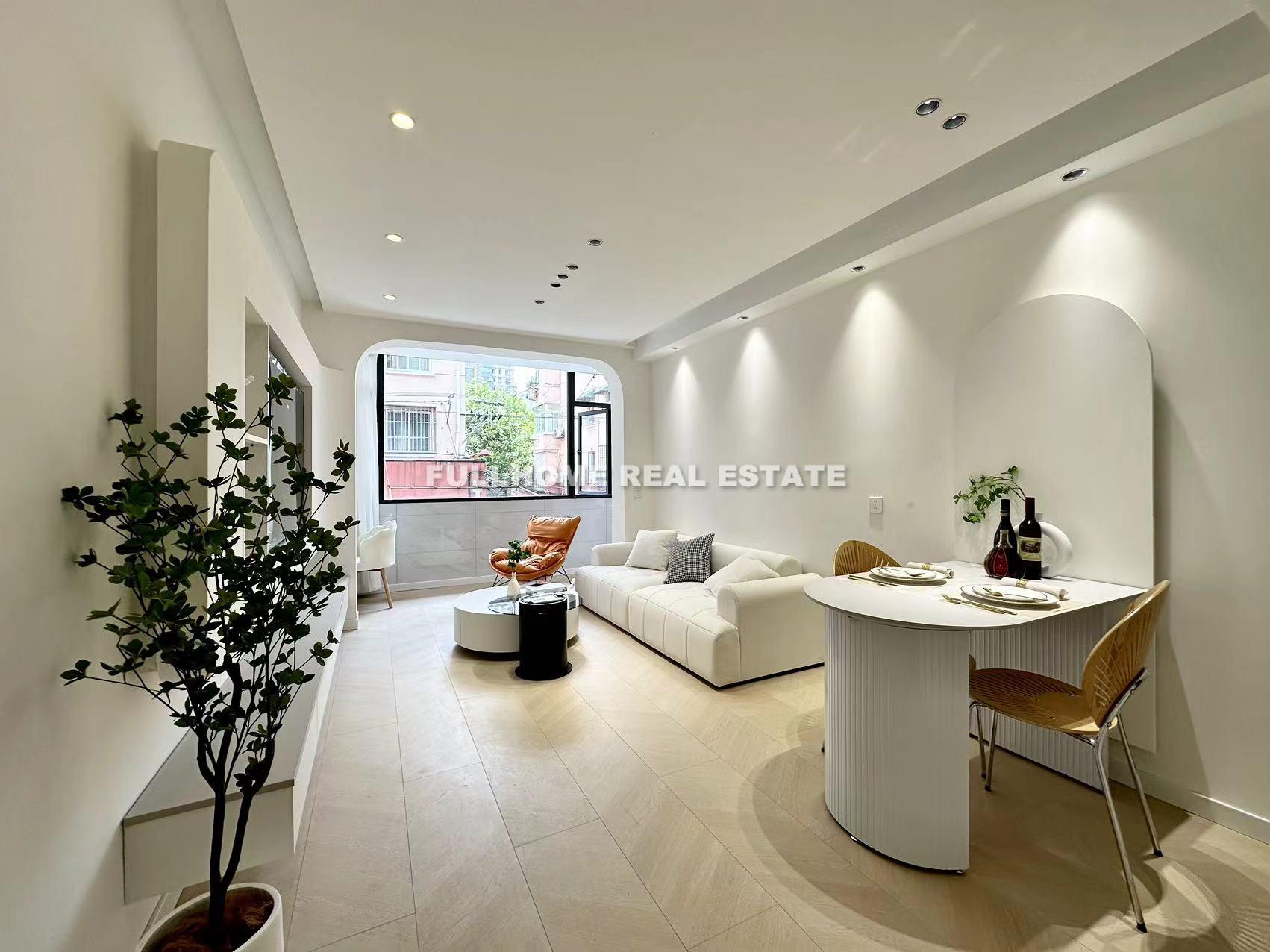 Same compound: Shiquan Yicun, 1 bedrooms in Shanghai