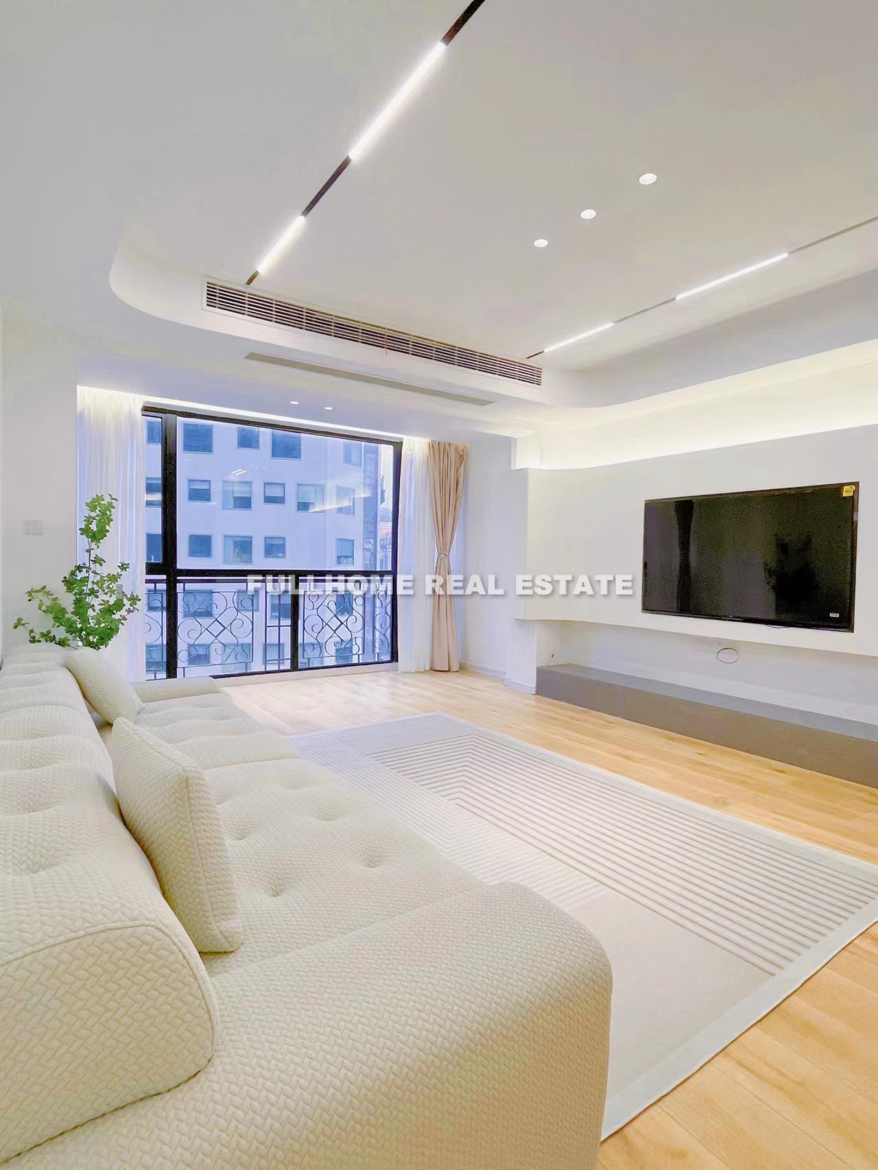 Jewel Garden - 3 bedroom apartment in Shanghai, Xujiahui, Downtown