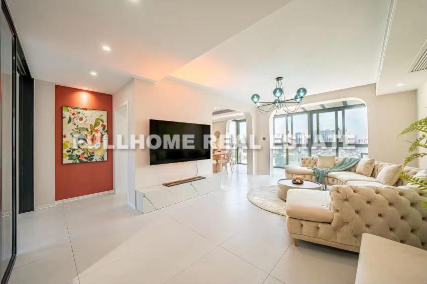 Same compound: Ai Jian Yuan, 4 bedrooms in Shanghai