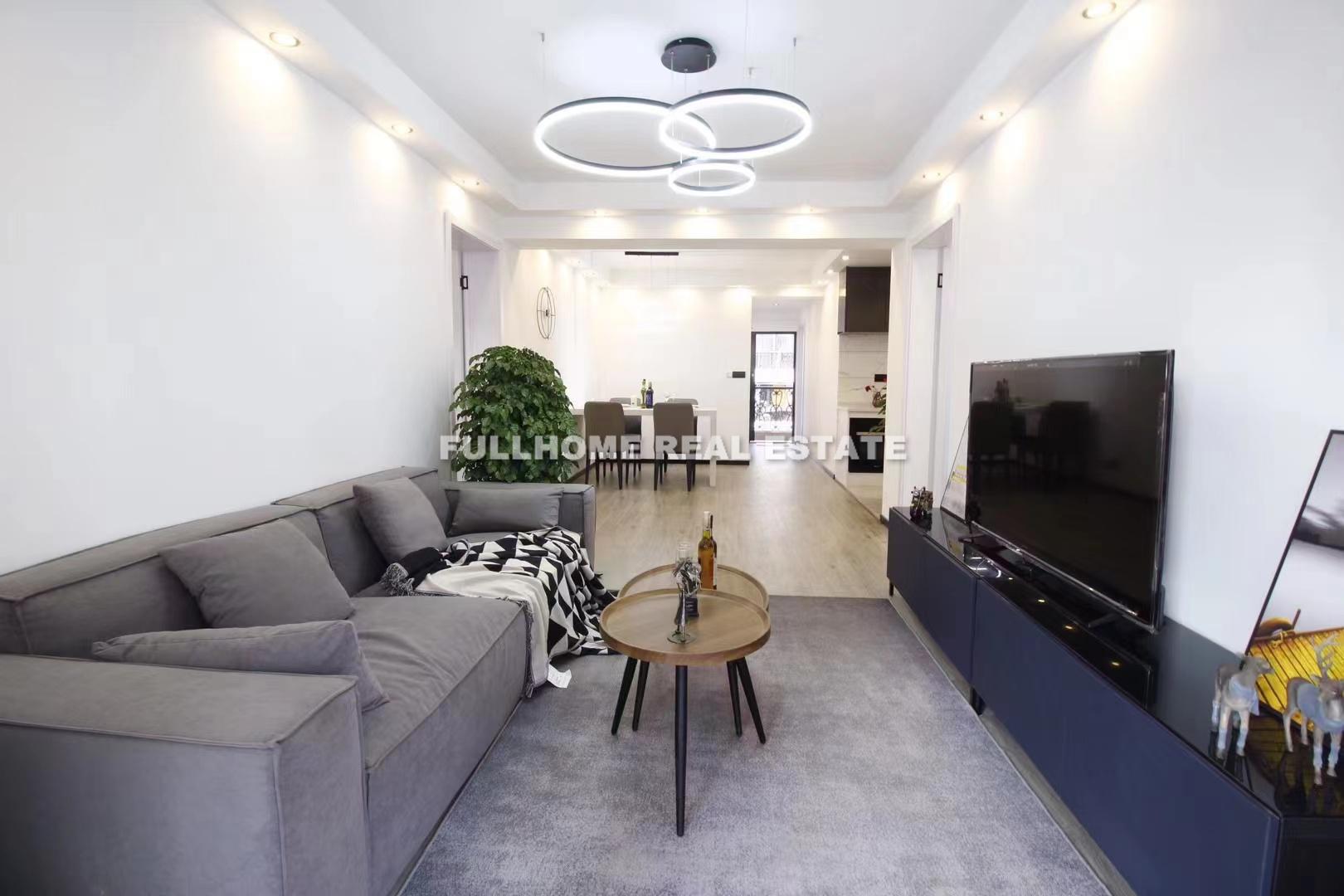Same compound: Sha Tian Garden, 3 bedrooms in Shanghai