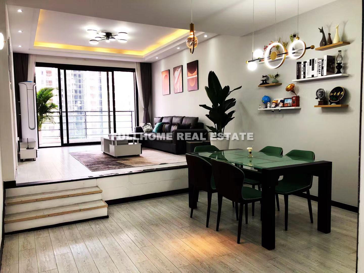 Huangpu Zhongxin City - 3 bedroom apartment in Shanghai, Xintiandi, Downtown