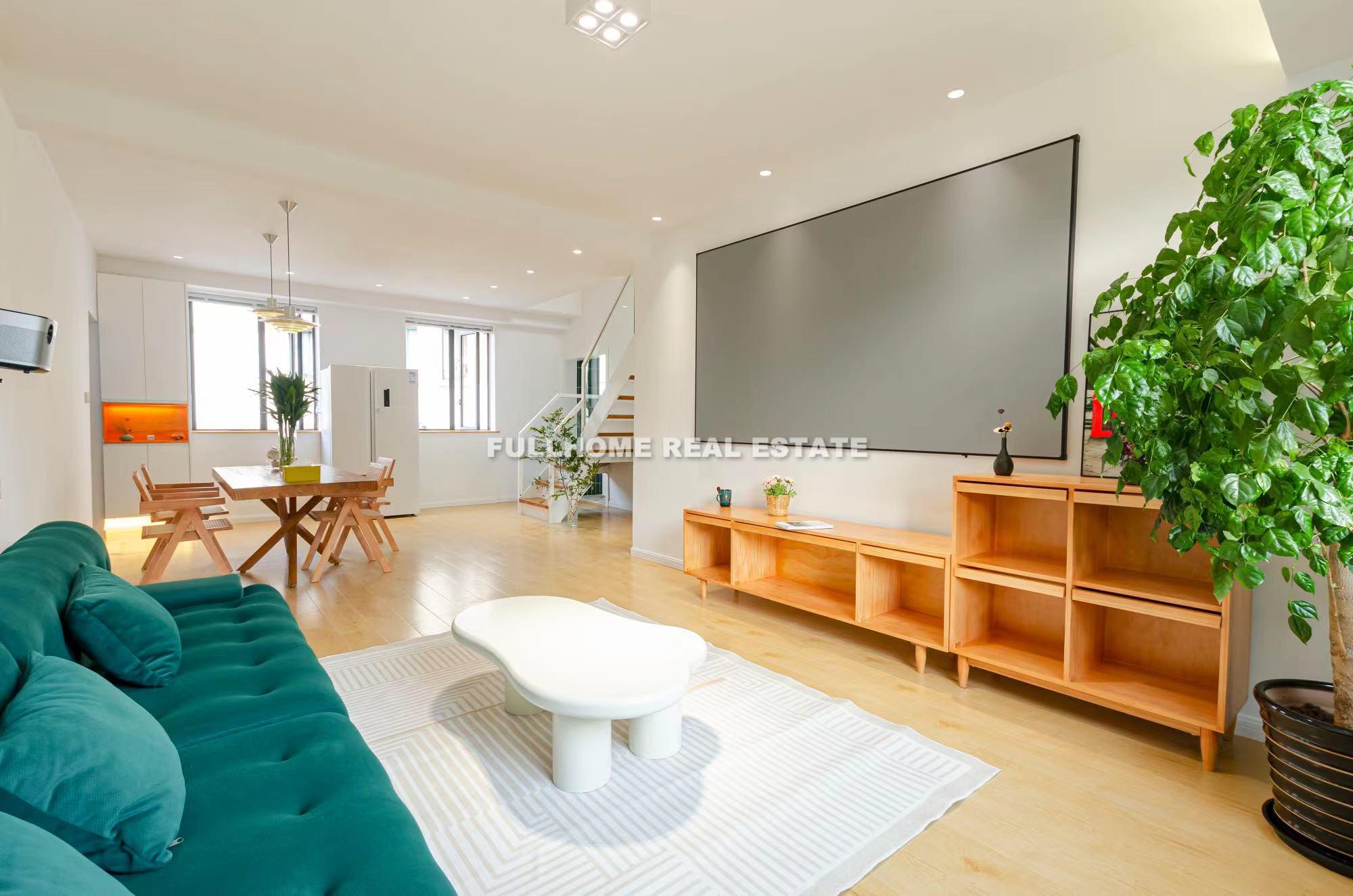 Lane 1-500 Changning Branch Road Old House - 2 bedroom apartment in Shanghai, Downtown, Downtown