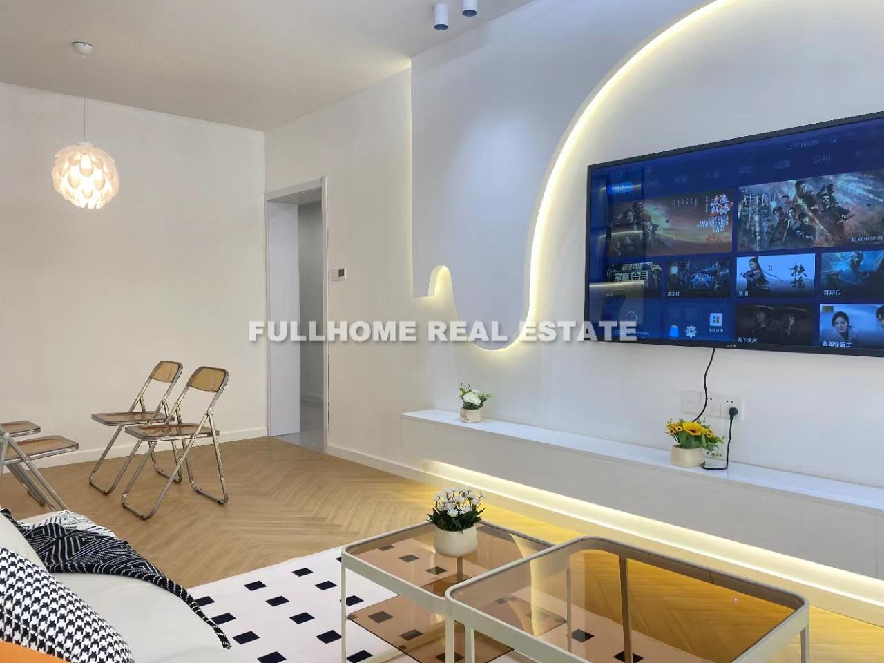 Same compound: Lane 1-1000 Changning Road Old House	, 1 bedrooms in Shanghai