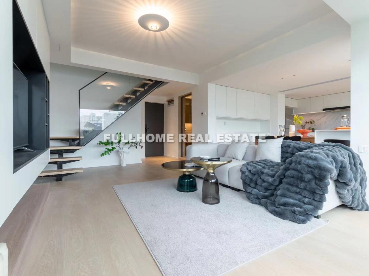 Same compound: Jin Lu Apartment, 2 bedrooms in Shanghai