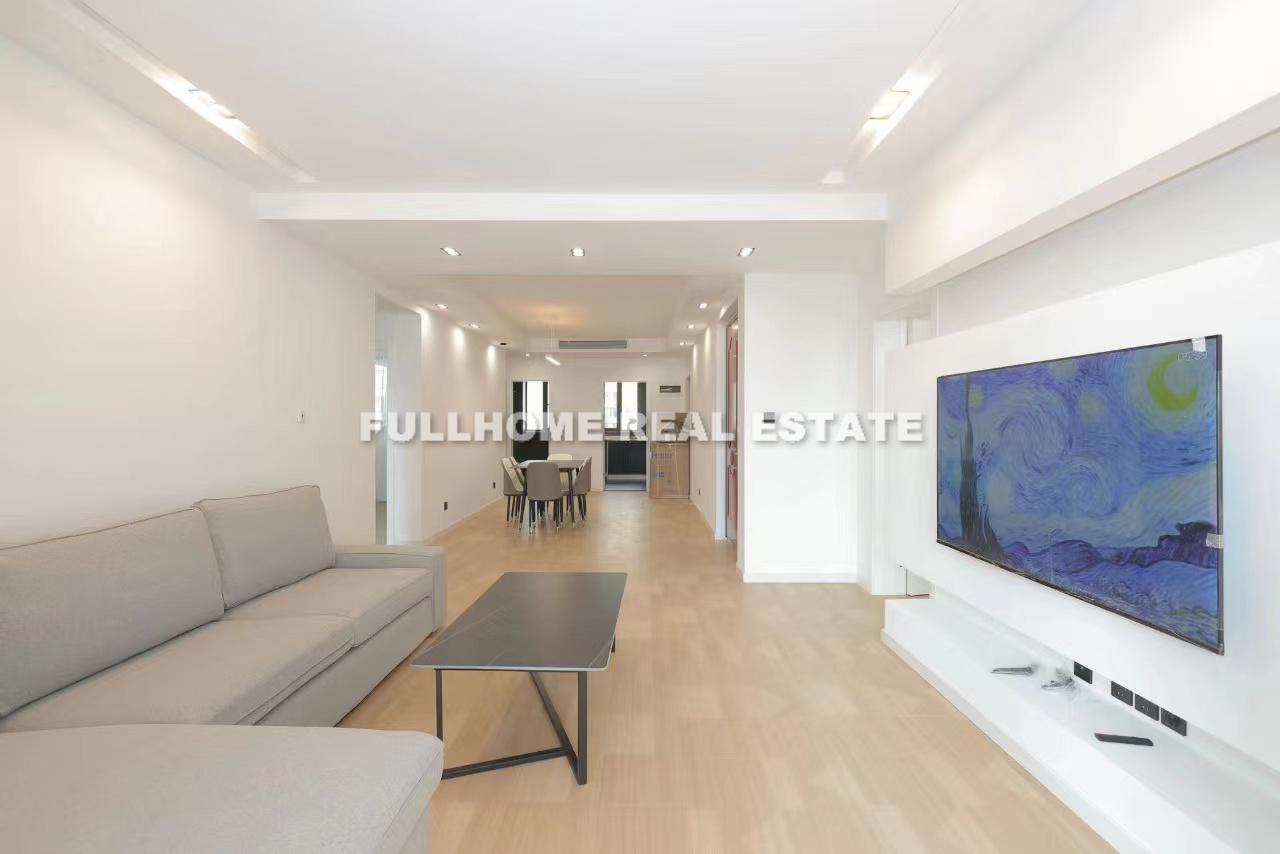 Same compound: Pu Jiang Mansion, 3 bedrooms in Shanghai