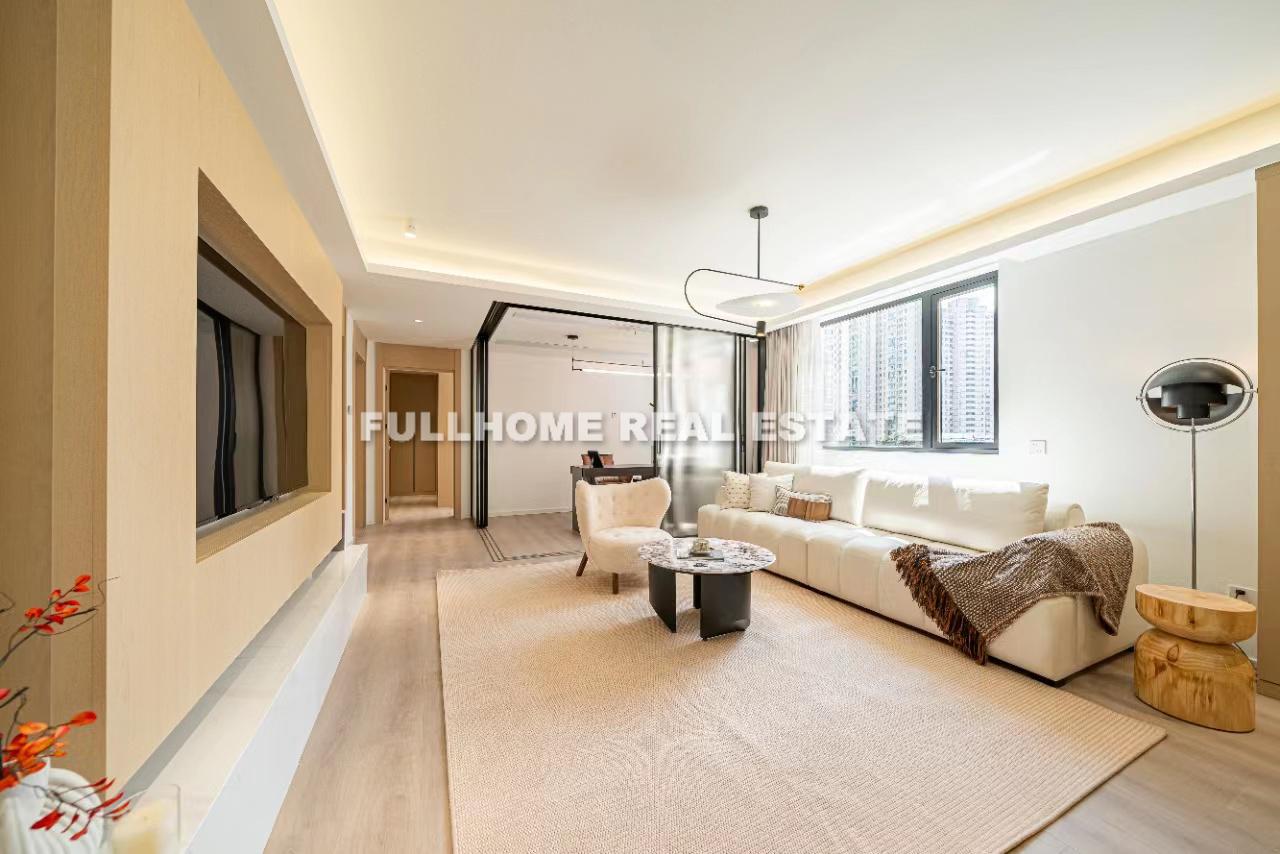 Same compound: Tong Hui Apartment, 3 bedrooms in Shanghai