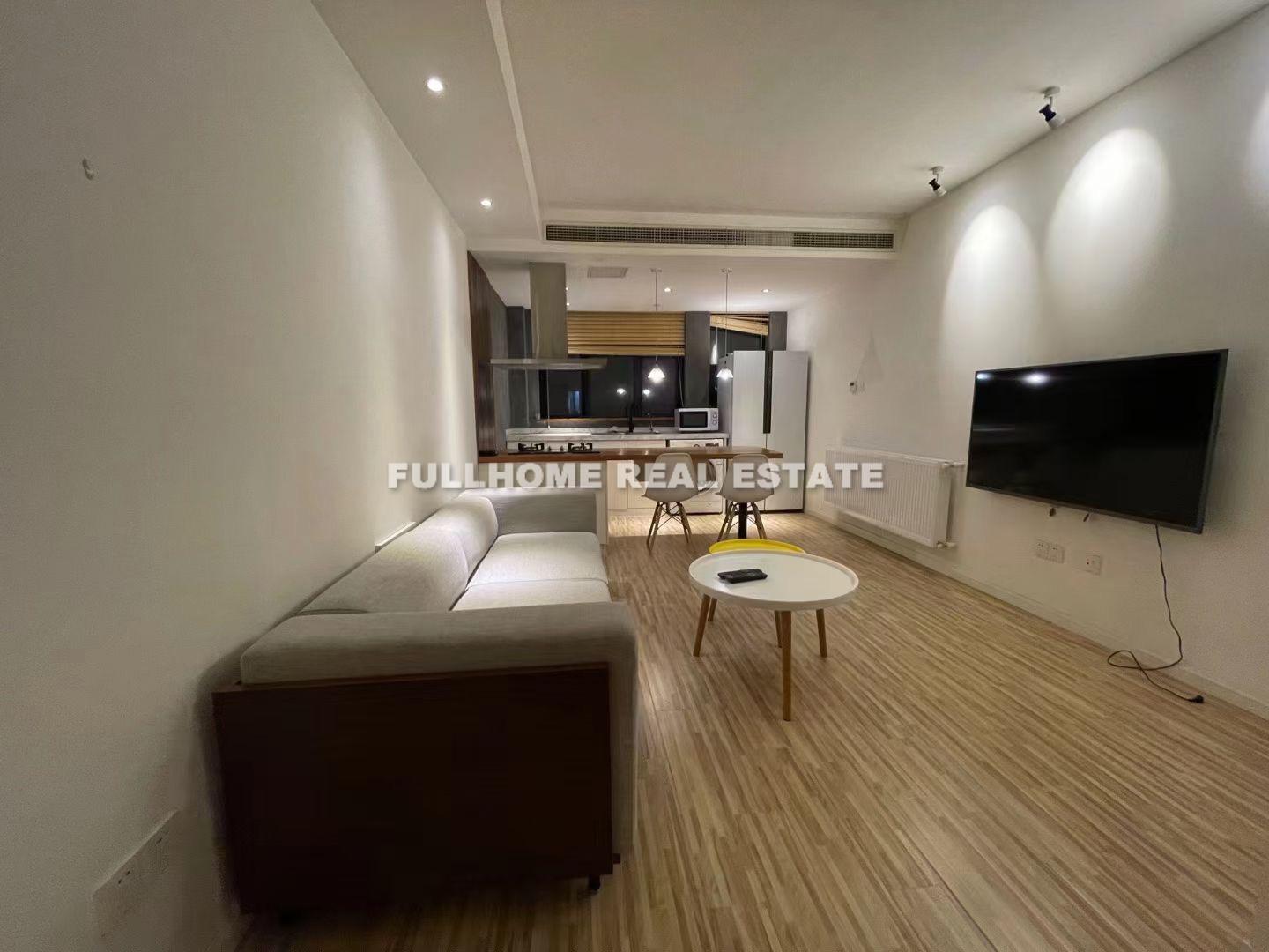 Same compound: Luoshan Garden, 2 bedrooms in Shanghai