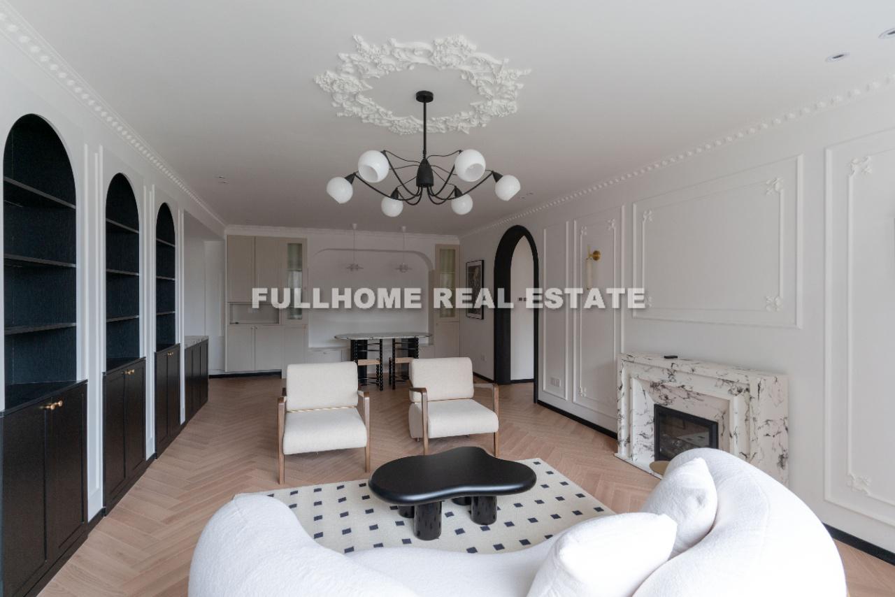 Central Residences - 2 bedroom apartment in Shanghai, FFC, Downtown