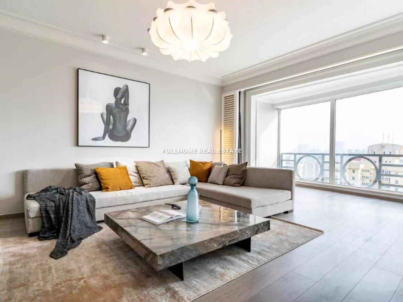 Similar property: Palm Springs, 4 bedrooms, 216 sqm in Beijing