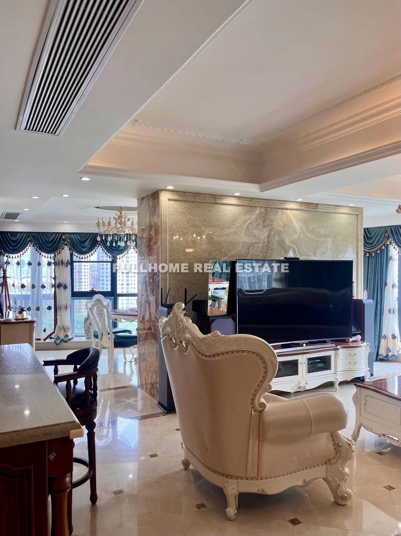 Meihua Garden - 3 bedroom apartment in Shanghai, Xujiahui, Downtown