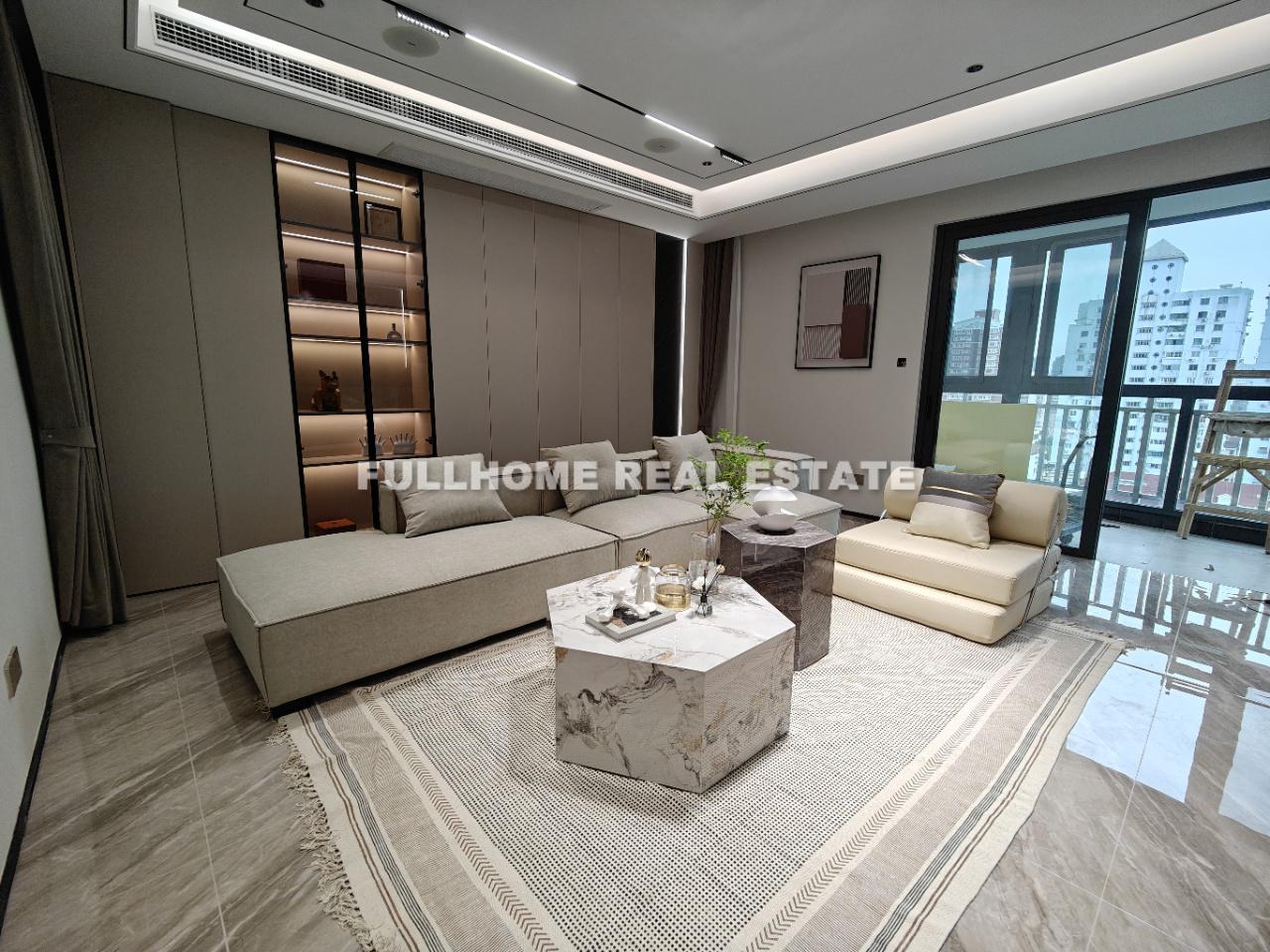 Similar property: Jinse Gangwan Apartment, 5 bedrooms, 300 sqm in Shanghai