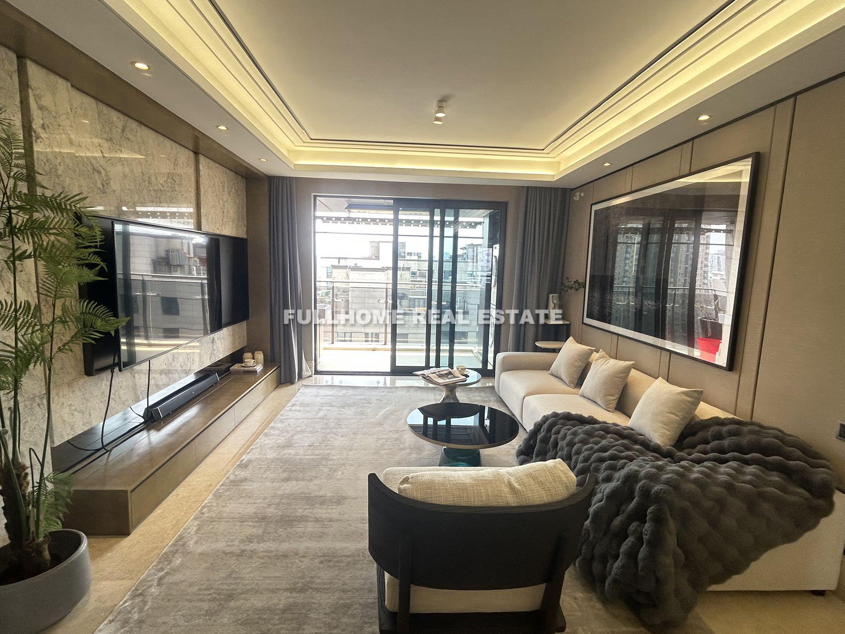 Same compound: Lvdi Haibo Waitan, 3 bedrooms in Shanghai
