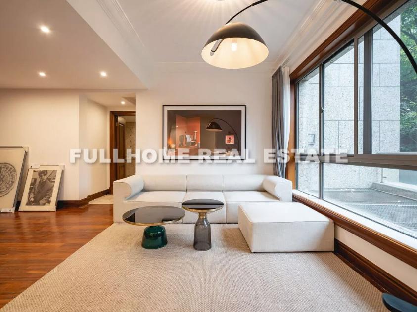Top Of City - 4 bedroom apartment in Shanghai, People Square, Downtown