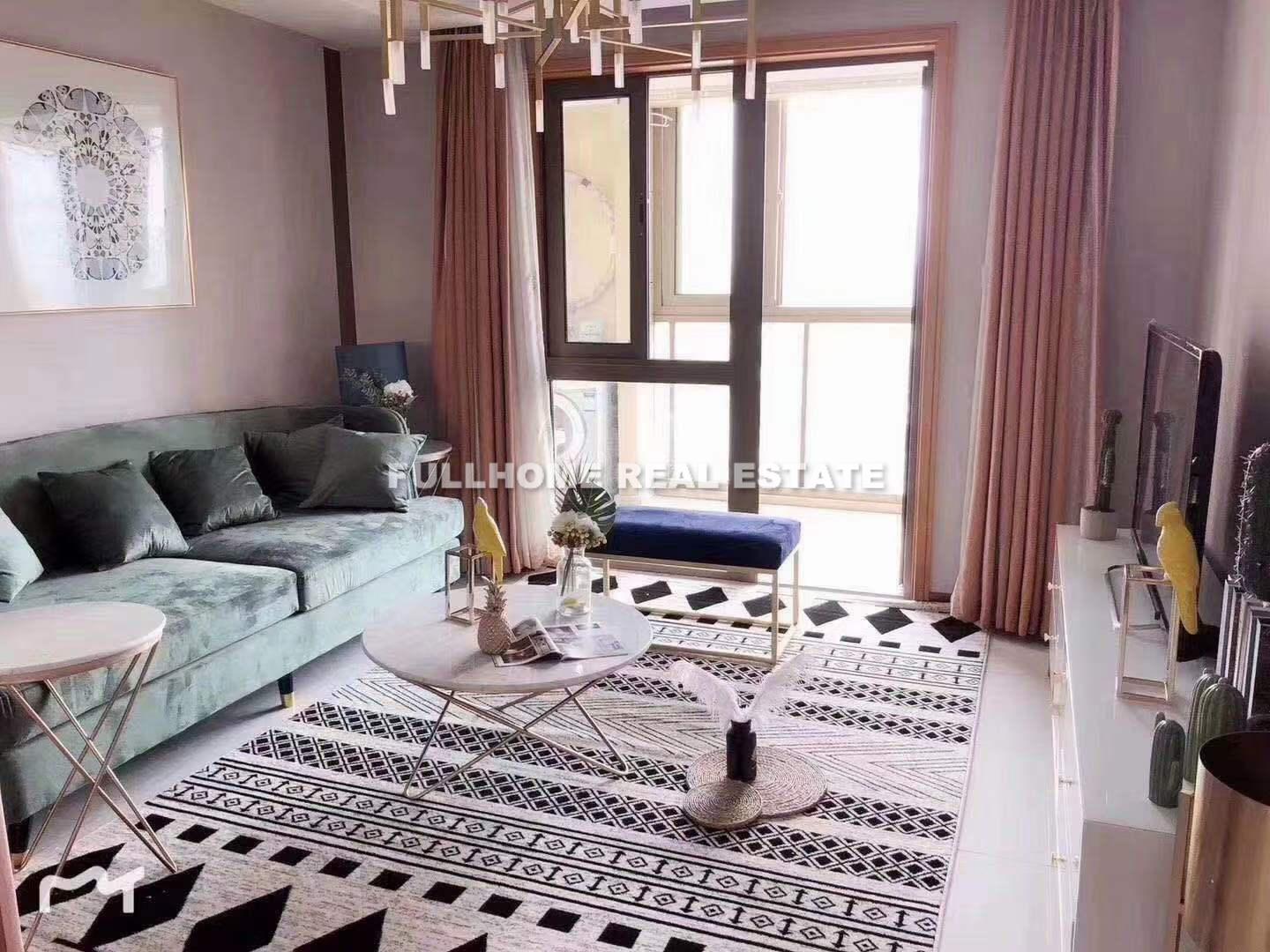 Same compound: Sunny Flower City, 2 bedrooms in Shanghai