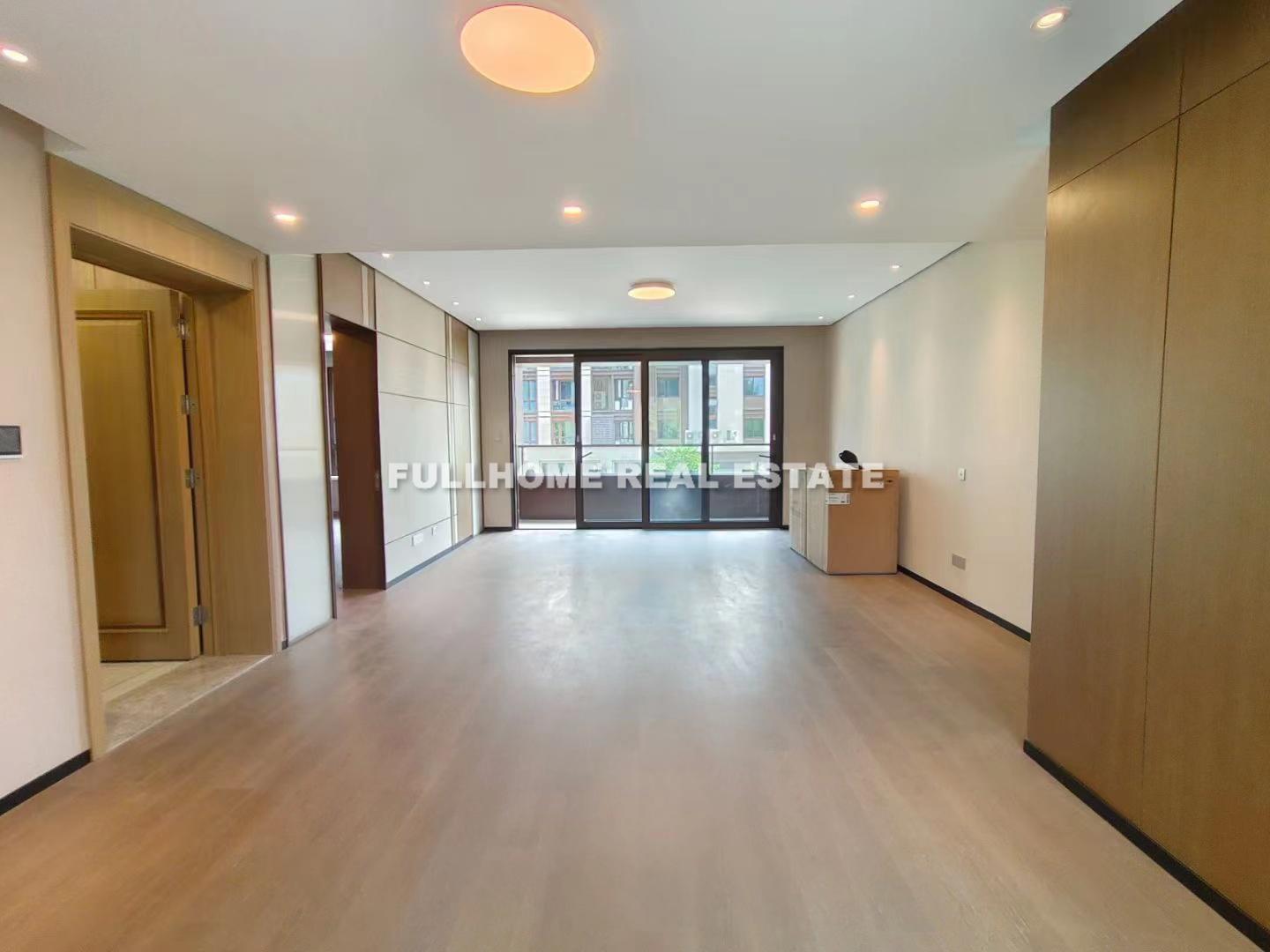 Similar property: Green Residence, 4 bedrooms, 228 sqm in Shanghai