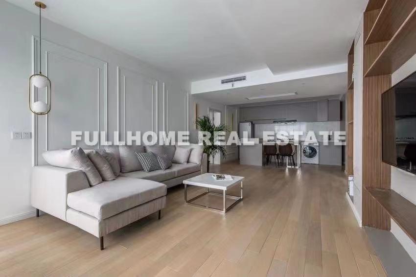 Same compound: Yi Le Garden, 3 bedrooms in Shanghai