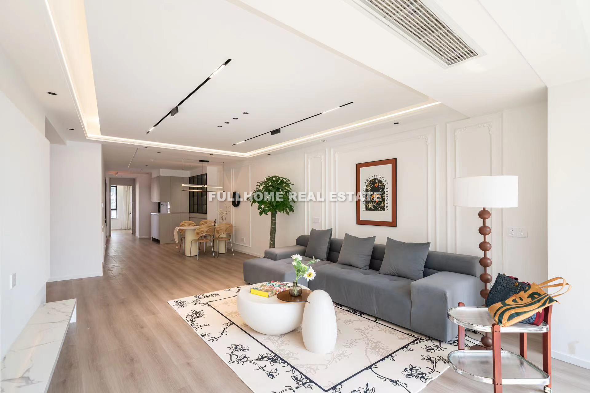 Moon River - 3 bedroom apartment in Shanghai, Putuo, Downtown