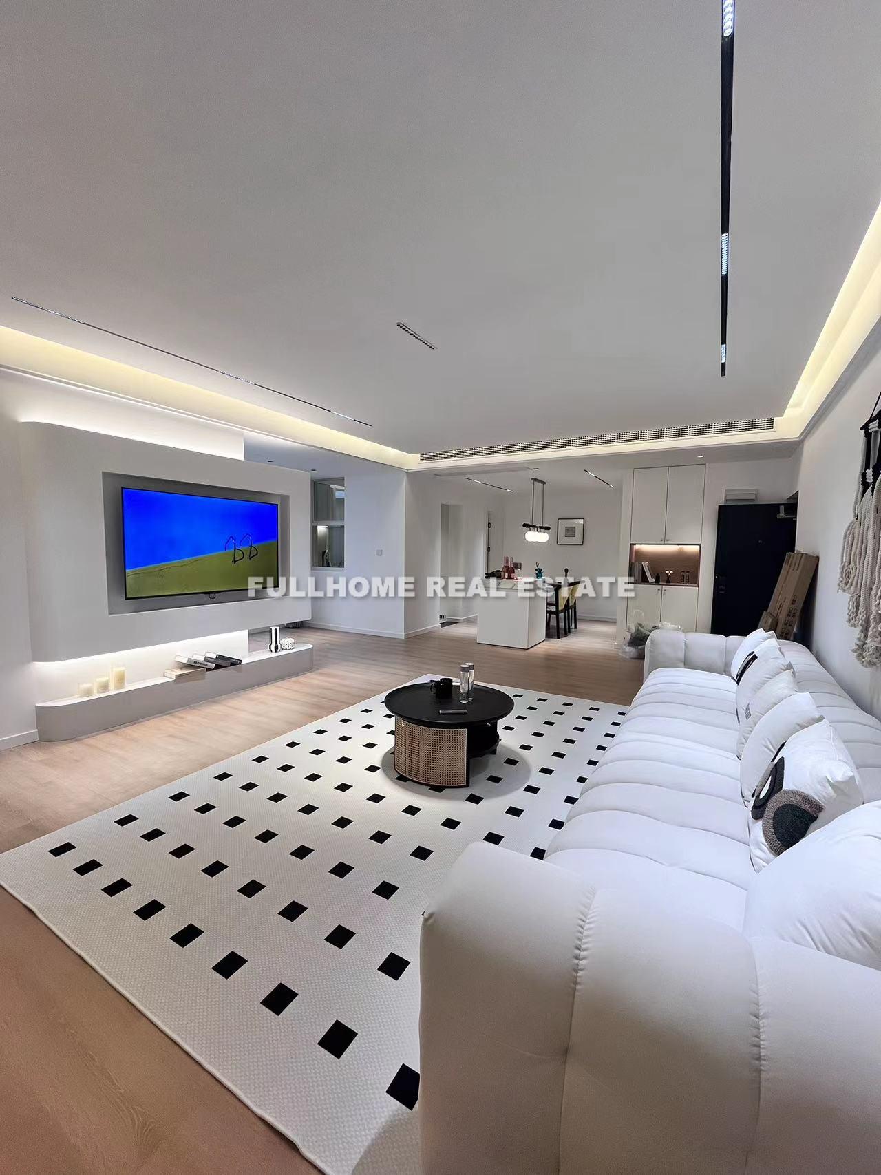 Minghua Mansion - 2 bedroom apartment in Shanghai, Downtown, Downtown
