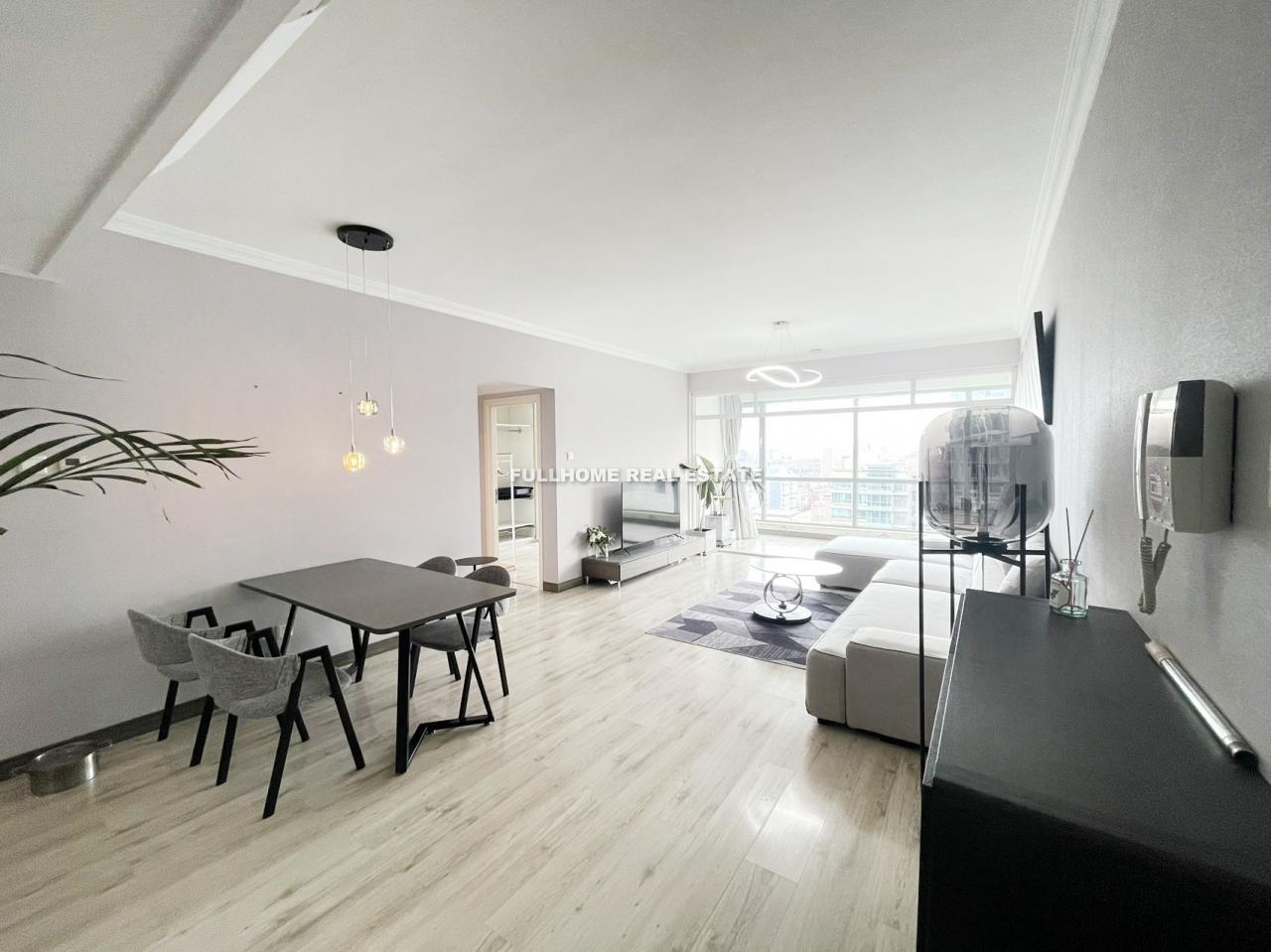 Seasons Park - 2 bedroom apartment in Beijing, Dongzhimen