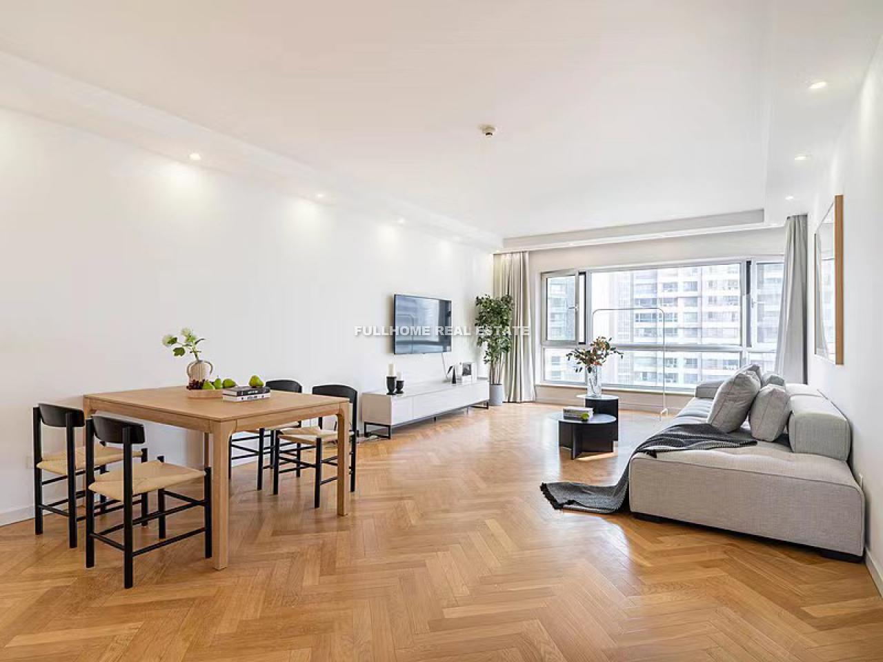 Central Park - 3 bedroom apartment in Beijing, CBD