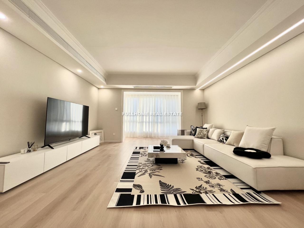 Global Trade Mansion - 3 bedroom apartment in Beijing, CBD